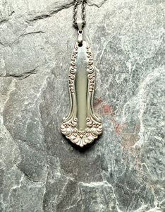 “Avon” Necklace