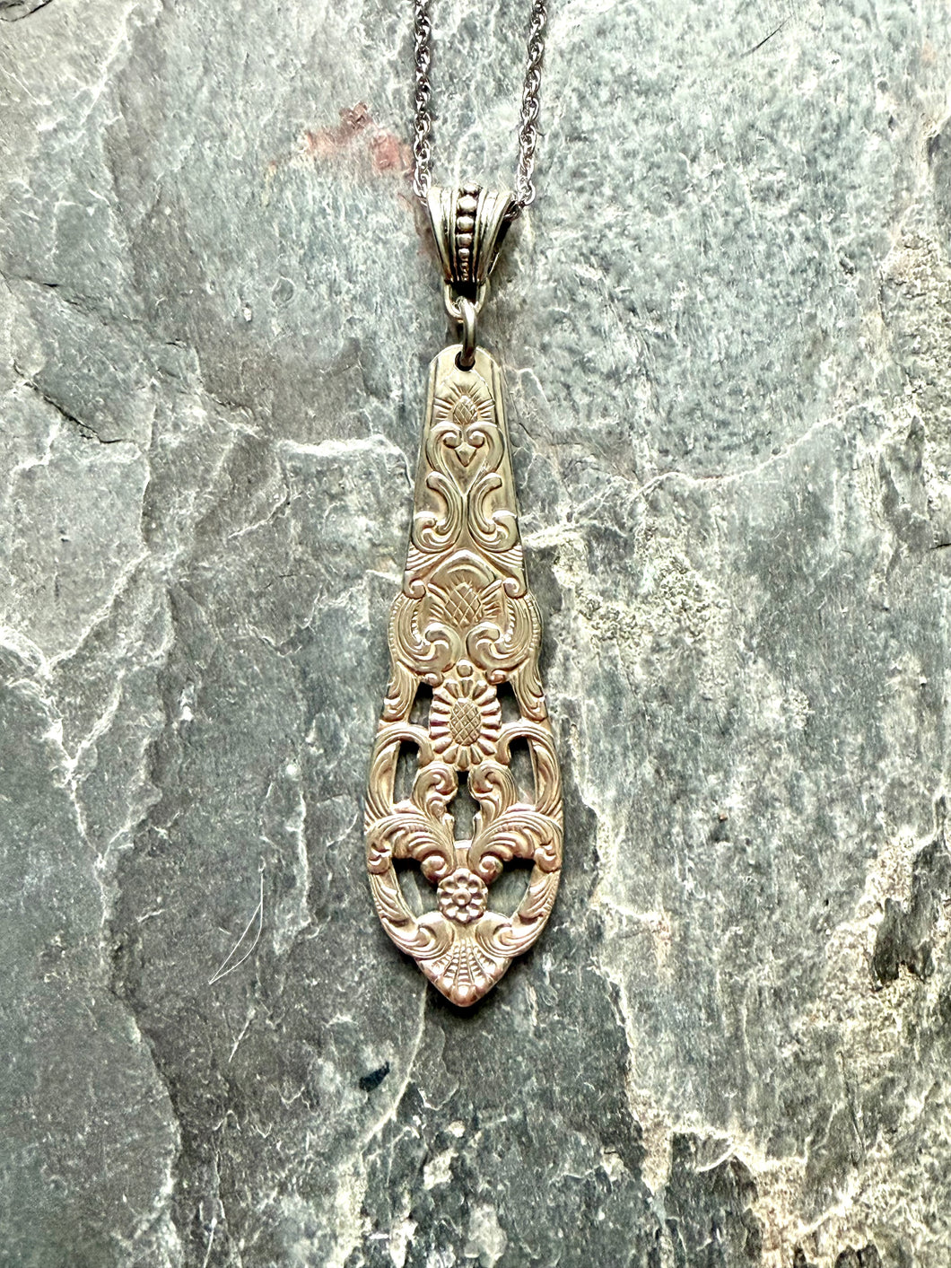 “Swirls” Necklace