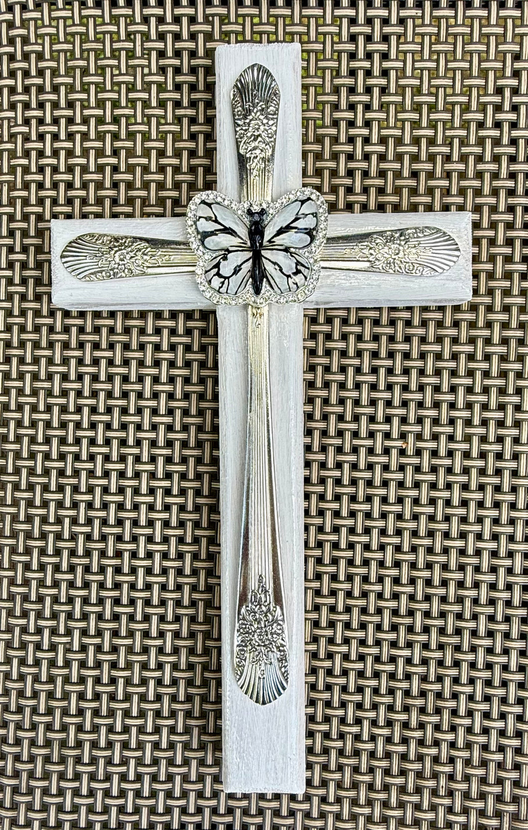 “Silver Mist-Marigold” Cross #16