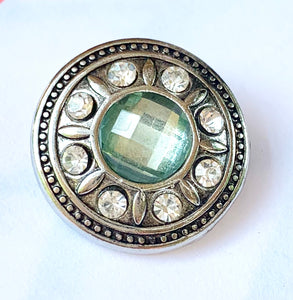 Light Green and Clear Crystal Snap